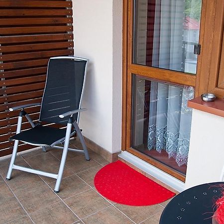 Апартаменты Apartament Szmaragdowy Крыница-Здруй Экстерьер фото